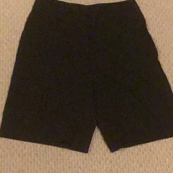 Elie Tahari Pants - Elie Tahari Linen Blend Shorts - Sale🎉